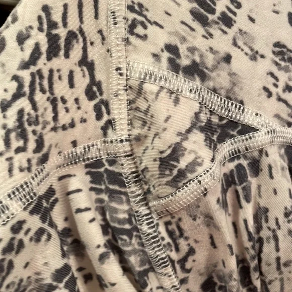 PINK Sport (Victoria’s Secret) full length leggings - size Large. - Picture 3 of 8